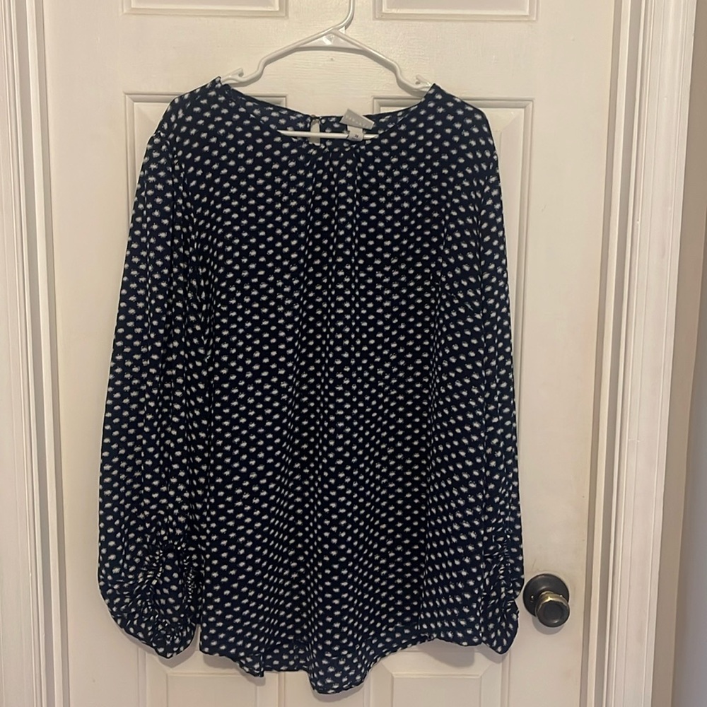 Women’s long sleeve dress shirt